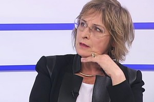 R. Vanagaitė: galybė vaikų buvo užkasti gyvi, apkabinti tėvų
