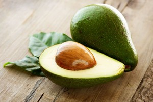 Kas atsitiks, jeigu visą mėnesį valgysite avokadus?