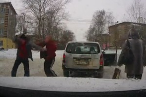 Rusų muštynės kelio viduryje pasibaigė netikėtai