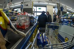 Koks siurprizas laukia lietuvių Lenkijos prekybos centruose?