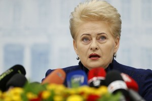 D.Grybauskaitė: „Dar kol kas „apsimoka“ ir sukčiauti, ir vogti“
