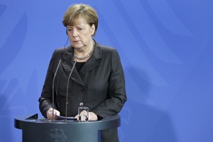 A. Merkel nemano, kad jau laikas atšaukti sankcijas Rusijai