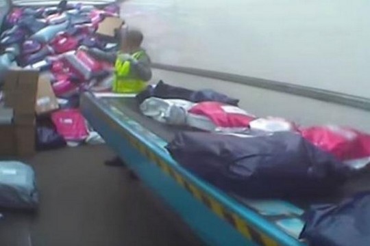 Slapti kadrai, nuo kurių klientai pašiurpo, o gigantas susimovė