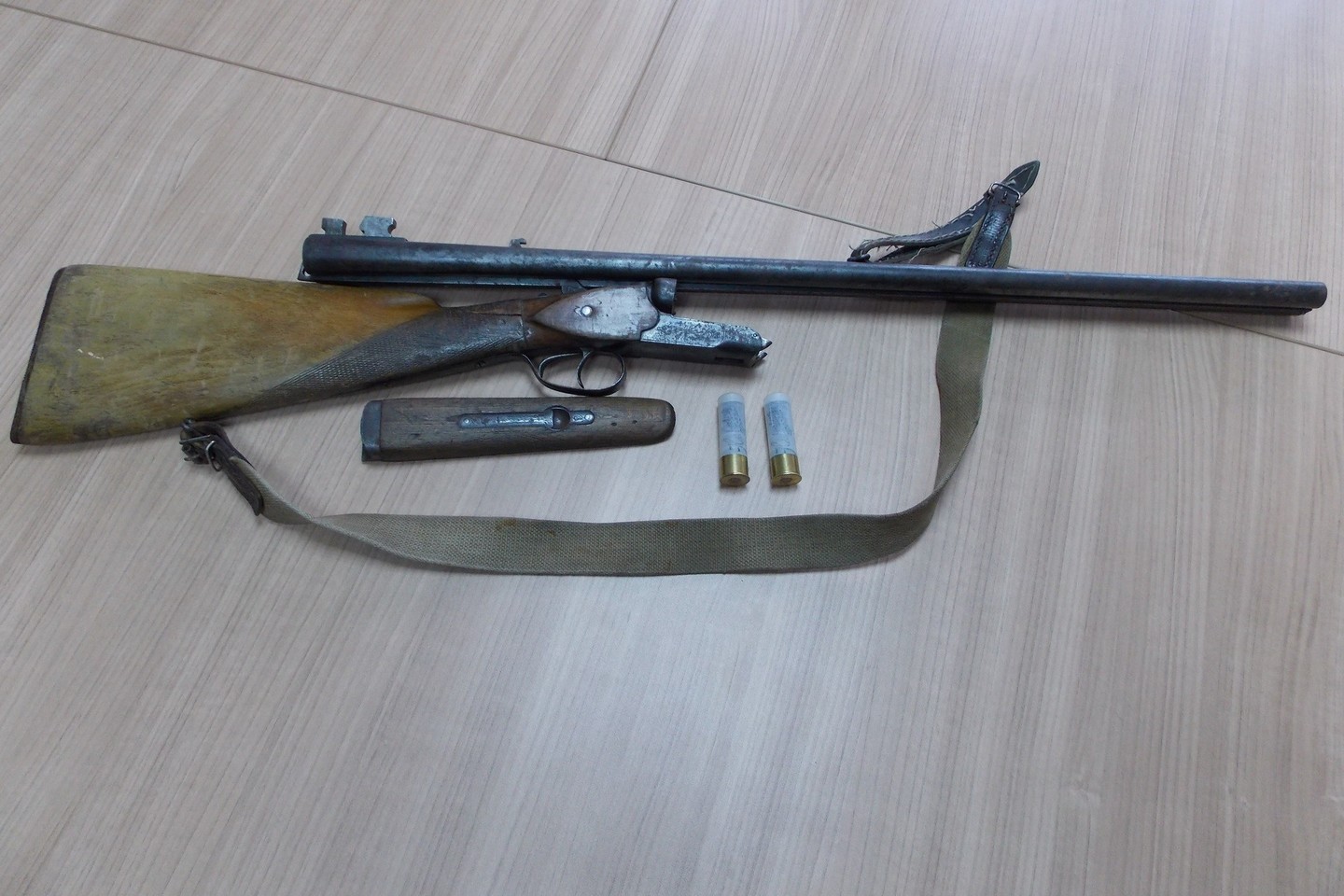 Pagėgių savivaldybės gyventojas grasino nušauti sugyventinę.