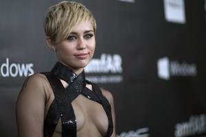 Skandalingoji Milley Cyrus atskleidė, kaip atrodo be makiažo