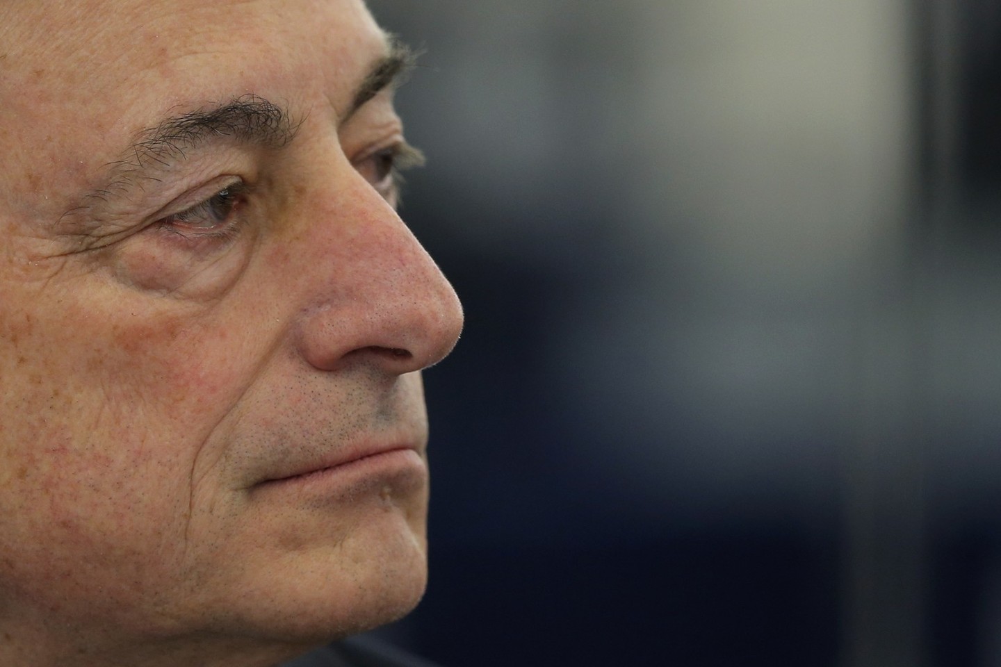 ECB vadovas atmetė tarp ekonomistų pasklidusius argumentus, neva centrinis bankas negali ritmai paveikti itin žemo infliacijos lygio.