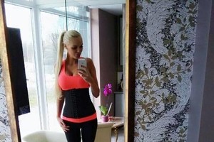 Nėščia Vita Jakutienė pasipuošė korsetu