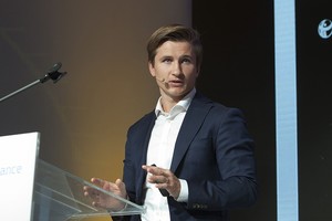 A. Abromavičiui traukiantis, byra ir jo komanda