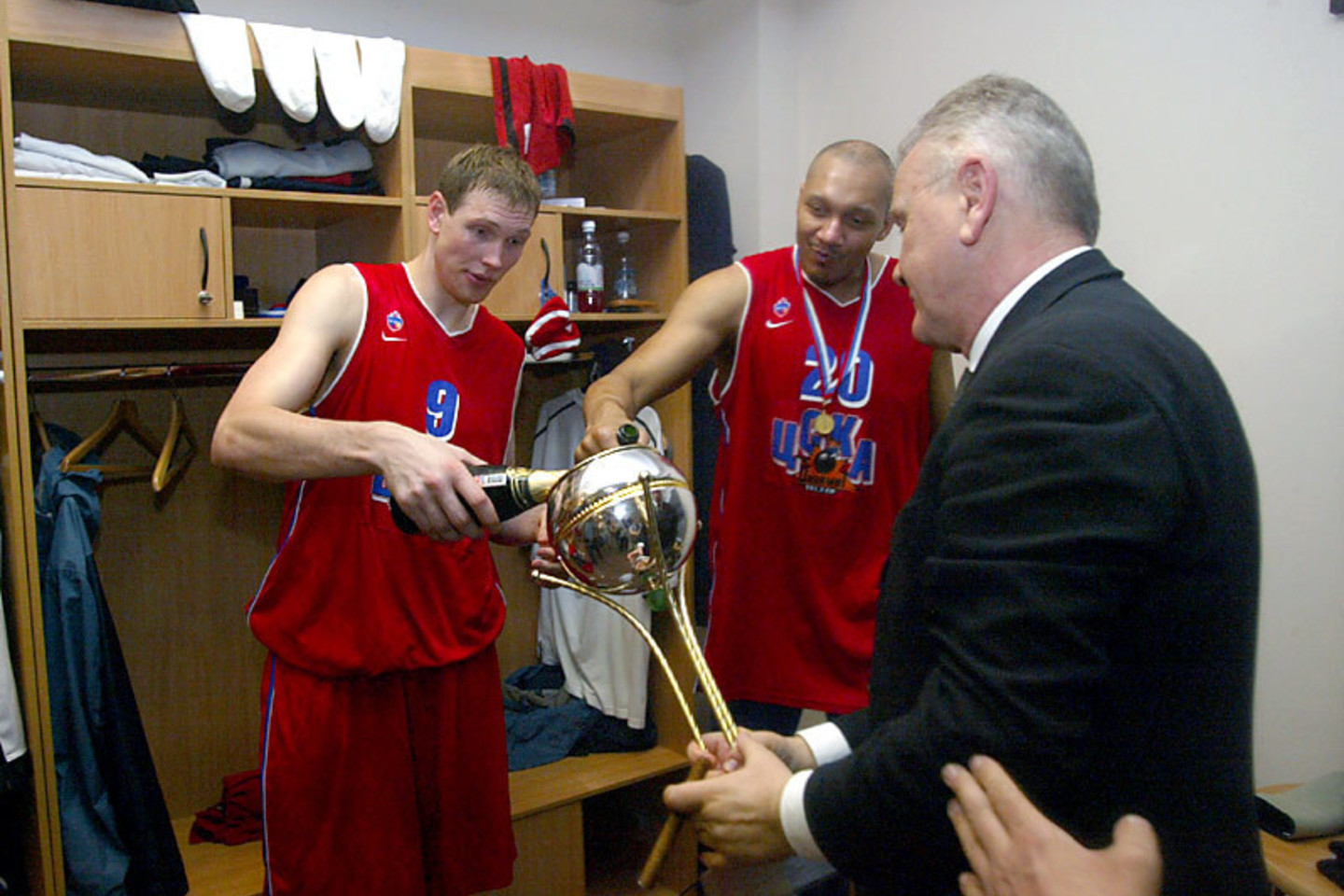 D.Songaila 2003 m. padėjo CSKA komandai iškovoti šalies čempionės titulą.