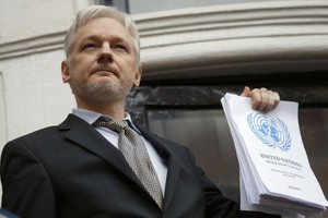Po JT sprendimo Julianas Assange'as reikalauja laisvės