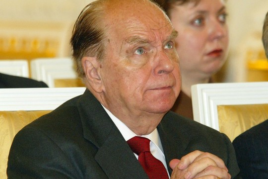 Mirė ilgametis diplomatas Vytautas Antanas Dambrava