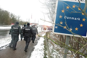 Skandinaviškos lygybės įkvėpti danai bando nubaidyti migrantus