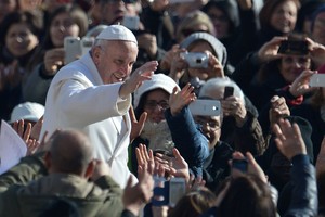 Lietuvis vertėjaus popiežiui Pranciškui istoriniame susitikime