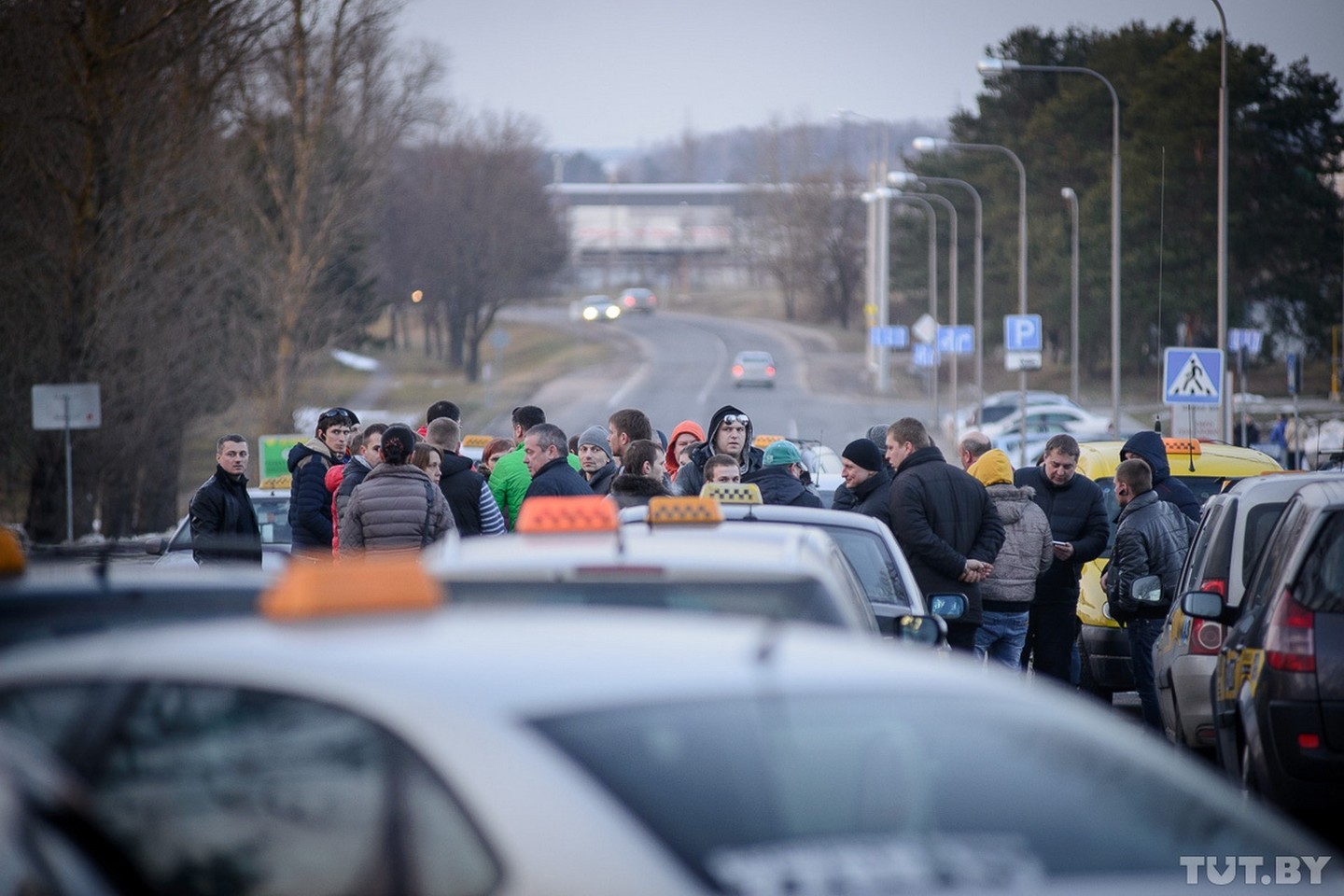 Minsko taksistai sukėlė protestą prieš atėjusį „Uber“.