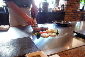 Kobės jautiena maisto pasaulyje – kaip „Hermes“ rankinė