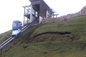 Griūna Gedimino kalnas – formuojasi labai pavojingos nuošliaužos