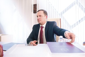 Bylų tyrimas: akis bado dvejopi standartai