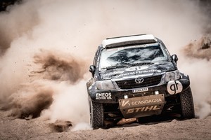 Benediktas Vanagas parduoda du kartus Dakarą įveikusią „Toyota“