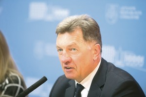 Premjeras nervinasi: darosi nebejuokinga