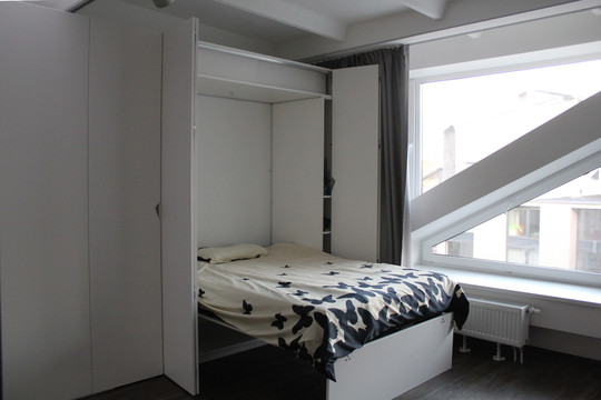 Vos 36 kv. metrų vilnietės bute telpa ir miegamasis, ir biuras