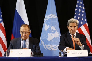 J.Kerry pagrūmojo Sirijai: įves daugiau karinių pajėgų