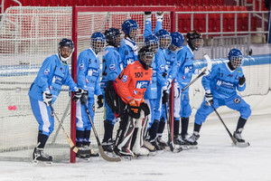 Iš pabėgėlių švedai sulipdė Somalio ledo riedulio rinktinę