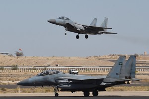 Saudo Arabija perkėlė į Turkiją savo naikintuvus