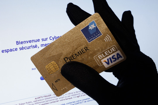 Kaip tapti milijonieriumi sukčiaujant internete?