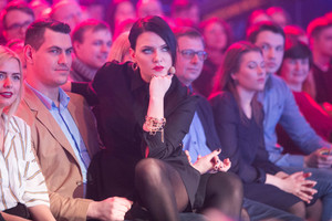 Reklaminių pauzių metu Jazzu nusiraminimo ieškojo pas mylimąjį