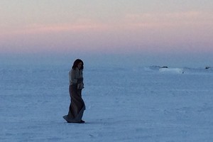 E. Jennings vaizdo klipo užkulisiai: filmavosi ant ledo ir dvare