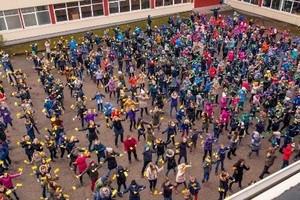 Klaipėdoje – masinis šokis Vasario 16-osios progai paminėti