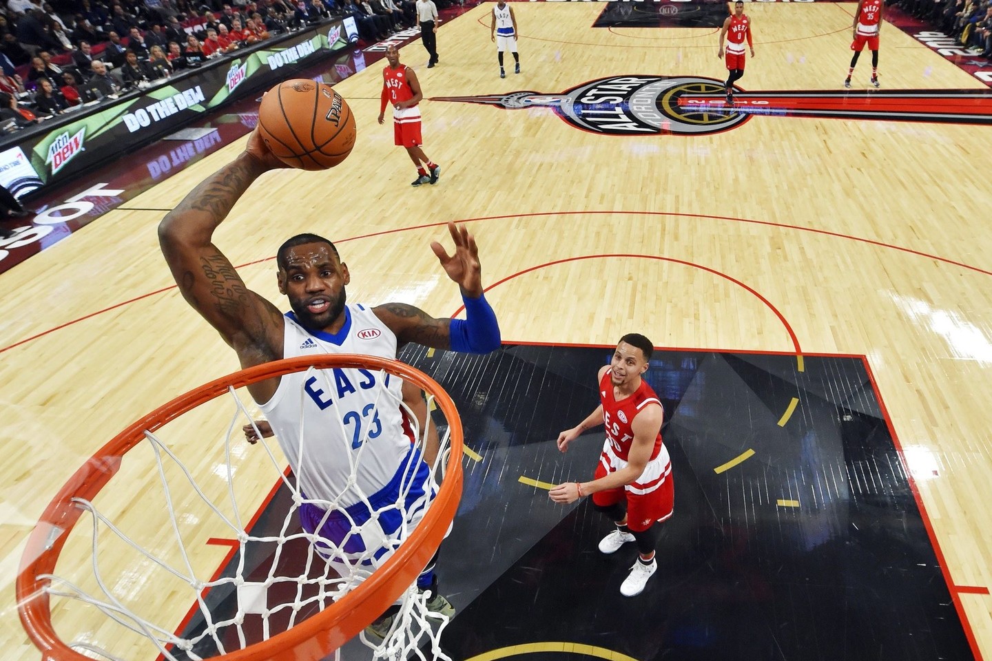 NBA žvaigždės šėlo Toronte.