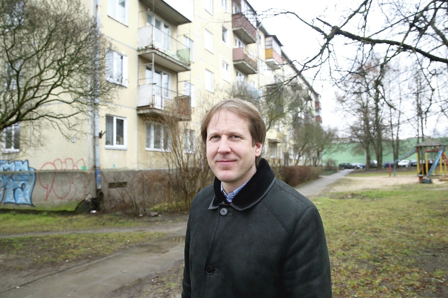 R.Lisauskas pataria pasirūpinti balkonų vandens izoliacija ir juos apskardinti.