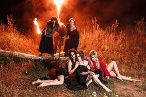 Ar senovėje jus būtų pripažinę ragana? 14 įtartinų požymių