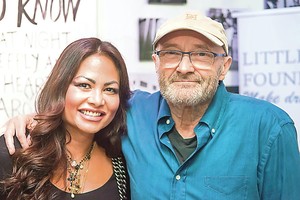 Philą Collinsą su buvusia žmona vėl suartino vaikai ir ligos