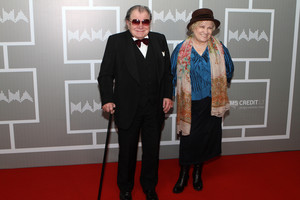 Kompozitorių M. Noviką nuo neištikimybės sulaikė sūnus