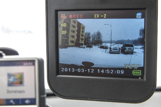 Po avarijos su motociklininku, be registratoriaus – nė iš vietos