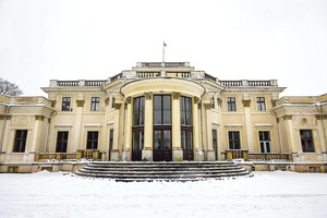 Bajorai rūmų neteko, tačiau garbės dar turi