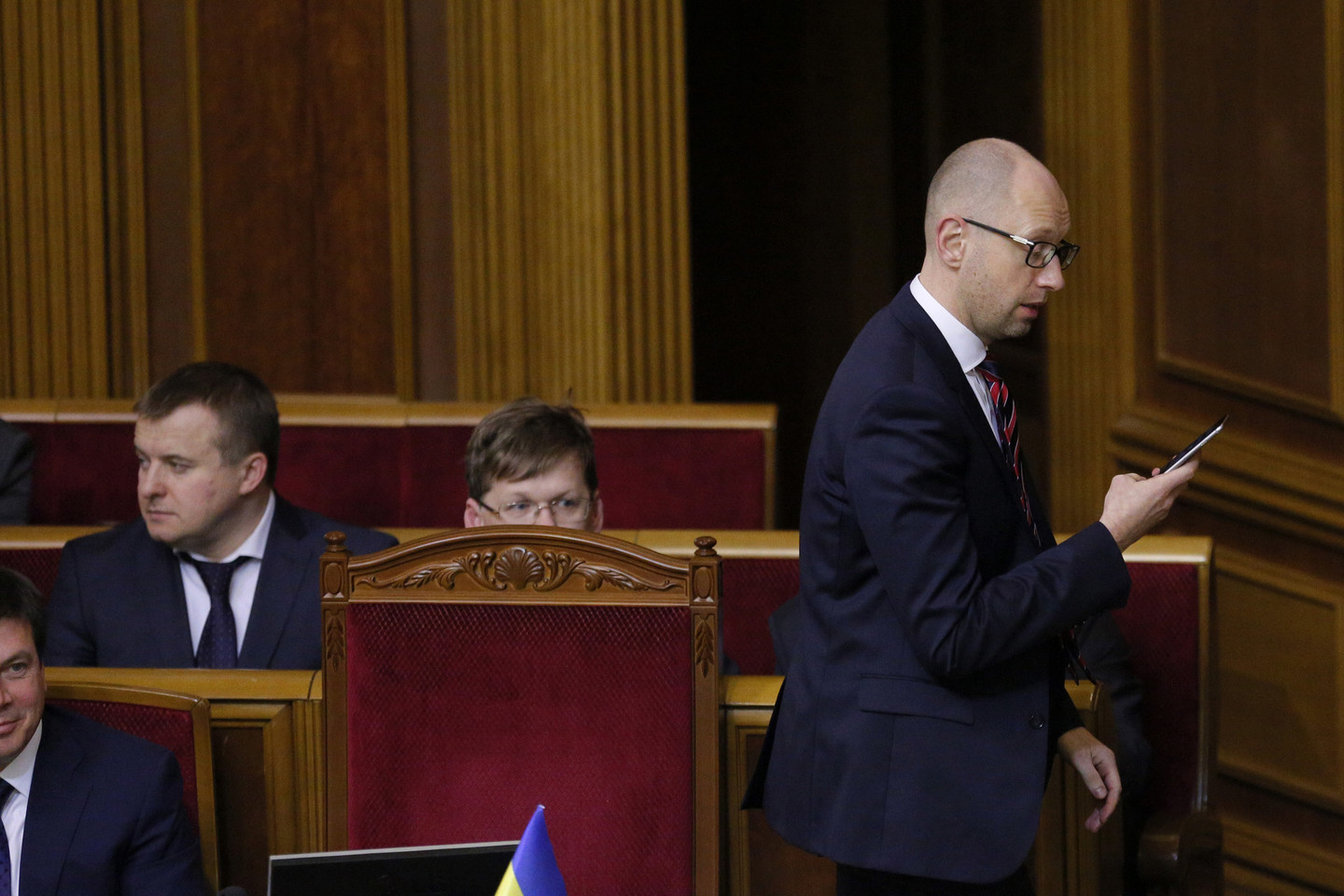 Ukrainos parlamento valdančiąją koaliciją palieka „Samopomič“.