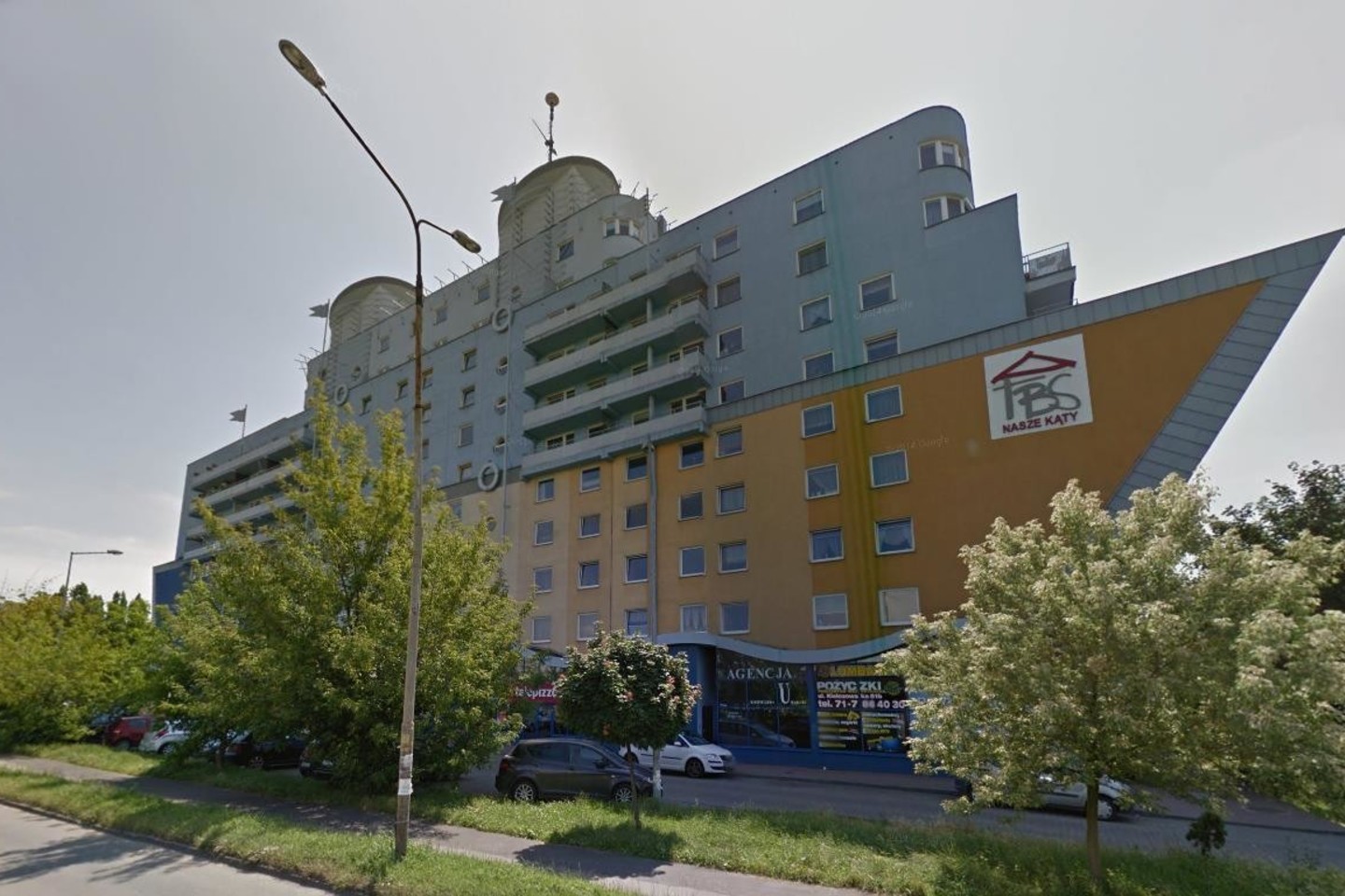 Laivą primenantis daugiabutis Vroclave.