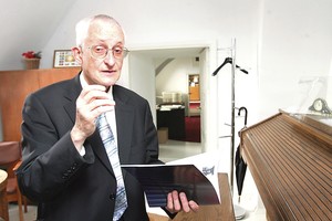 Siaubinga liga iš profesoriaus vagia akių šviesą