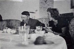Atskleistas šokiruojantis faktas apie Hitlerio intymų gyvenimą