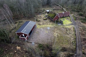 Švedijoje nuteistas moterį bunkeryje kalinęs gydytojas