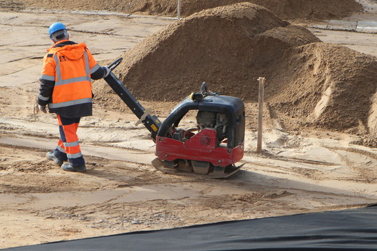 Partijų vadai baksnoja Seimą, kad nevilkintų socialinio modelio