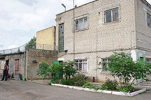 86 metų senolė pamokė kalėjimo valdžią