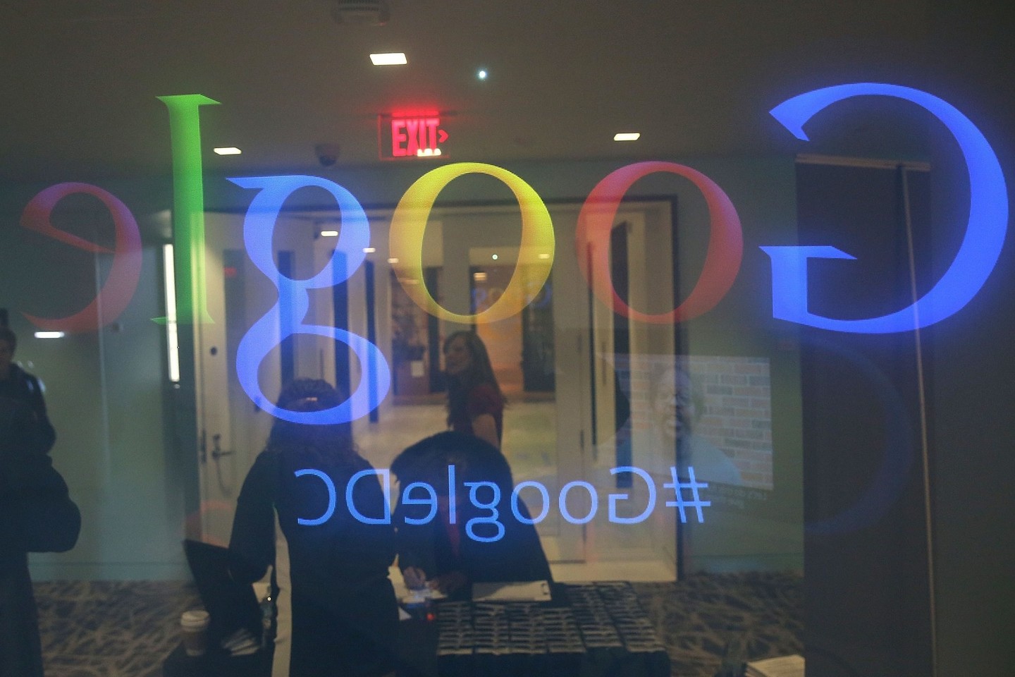 Dar sausio viduryje „Google“ sutiko už 2005-2015 metus Didžiajai Britanijai grąžinti 130 mln. svarų nesumokėtų mokesčių po atlikto Britanijos pajamų mokesčių ir muitų valdybos (HMRC) audito.
