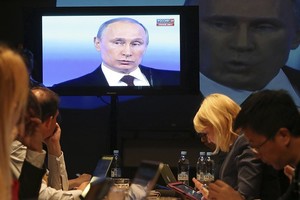 Apie B. Nemcovo žudikus V. Putinas žinojo jau po 3 dienų