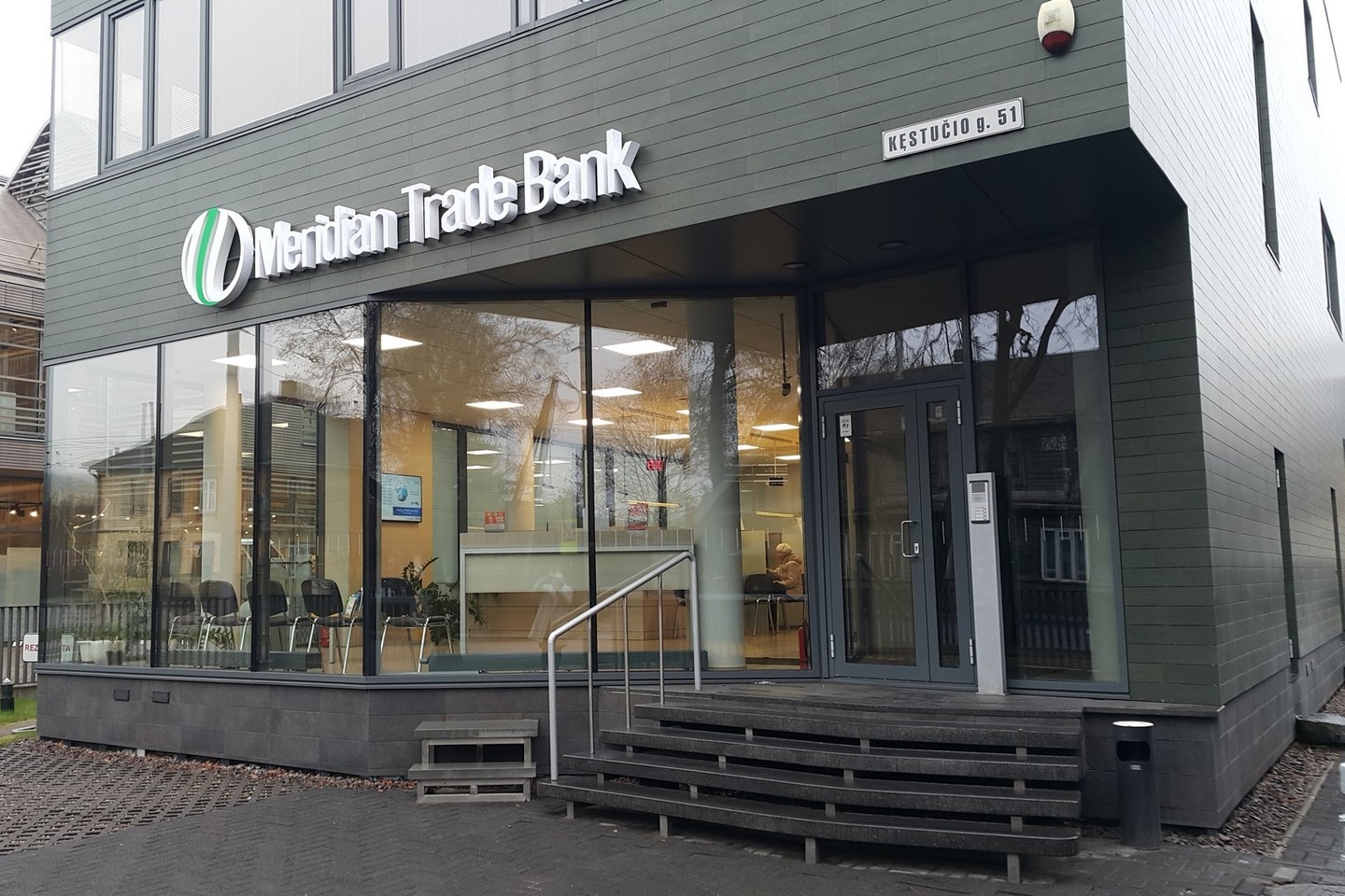 Latvijos „Meridian Trade Bank“ turi filialų ir Lietuvoje.