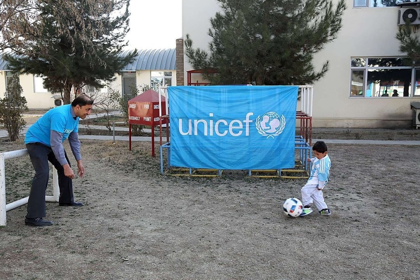 L.Messi yra labdaringos organizacijos „Unicef“ geranoriškumo ambasadorius<br>AFP/Scanpix nuotr.