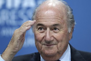Futbolo krikštatėvis išliaupsino savo įpėdinį FIFA vadovo poste